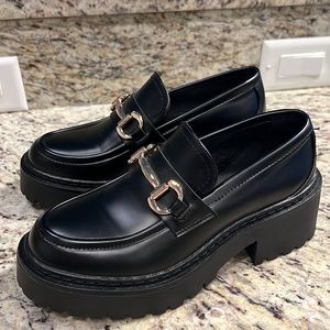 Steve Madden Black loafer